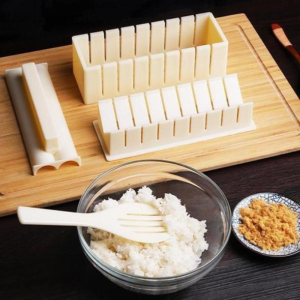 寿司キット:自宅で簡単に寿司を作る
