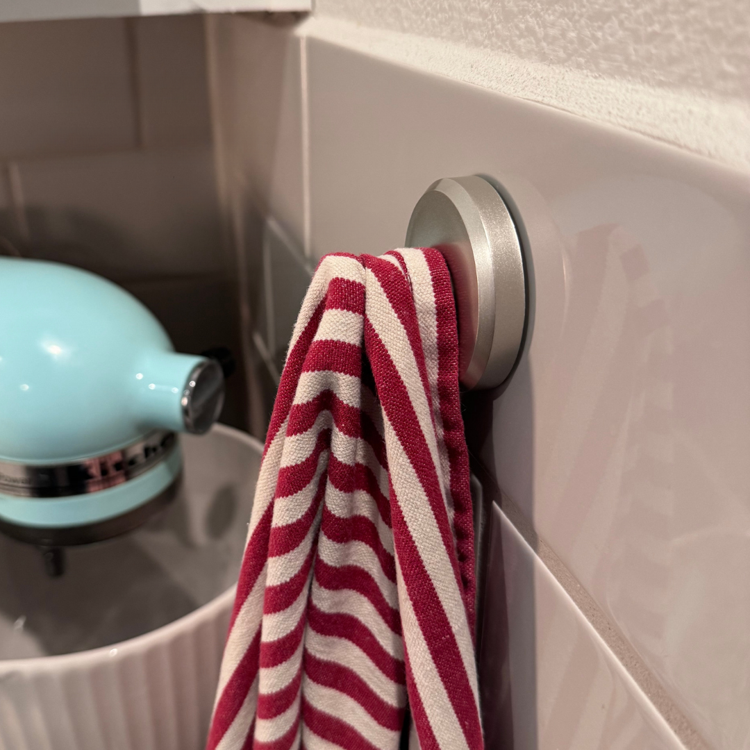 Ultrahäftande sugkrok, omplaceringbar efter behov